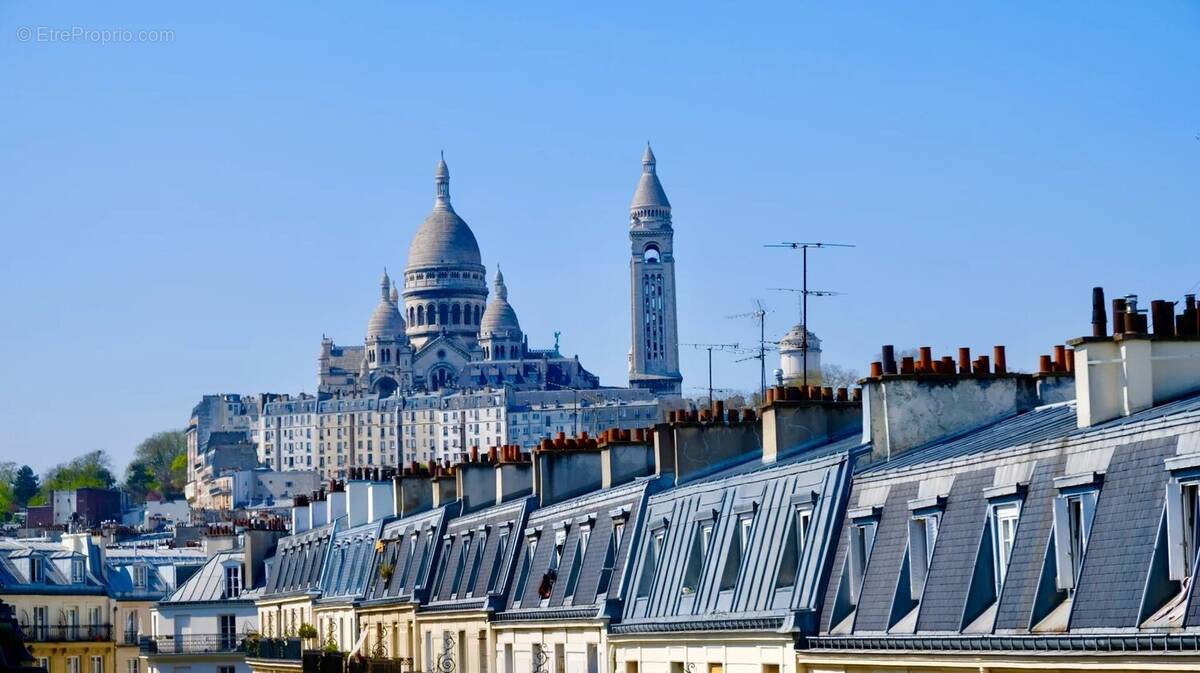 Appartement à PARIS-18E
