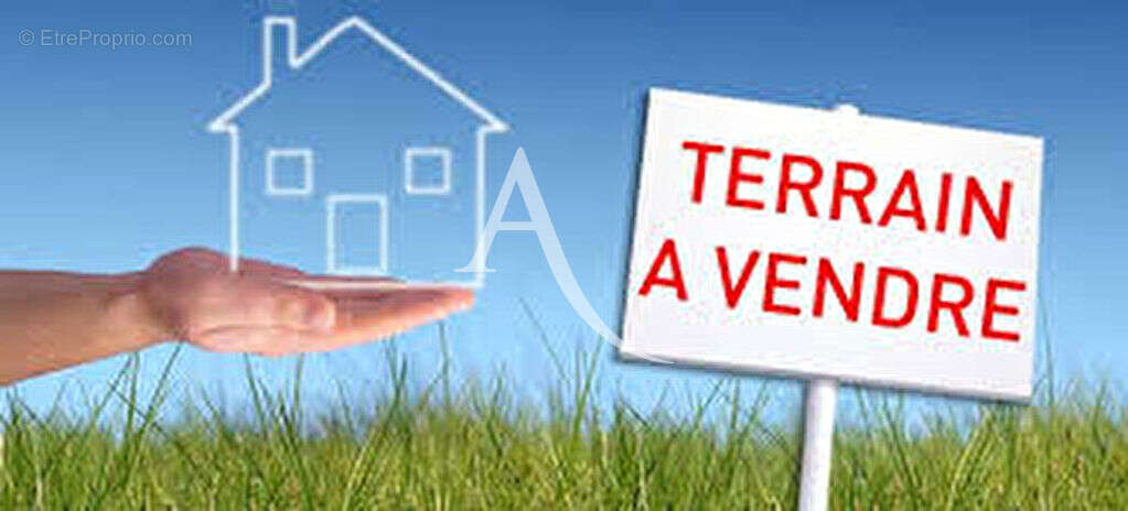 Terrain à SAINT-VAIZE