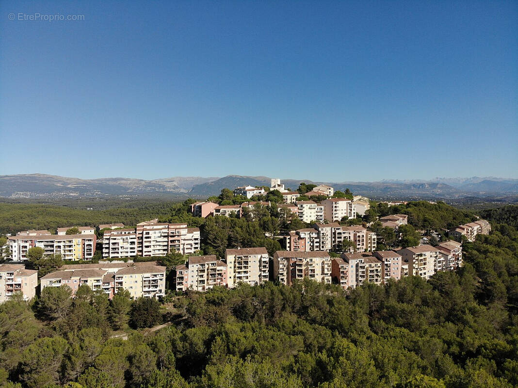 Appartement à MOUGINS