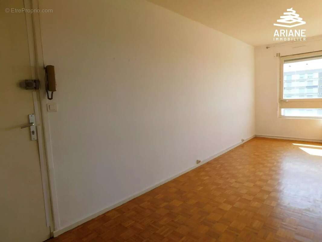 Appartement à OULLINS