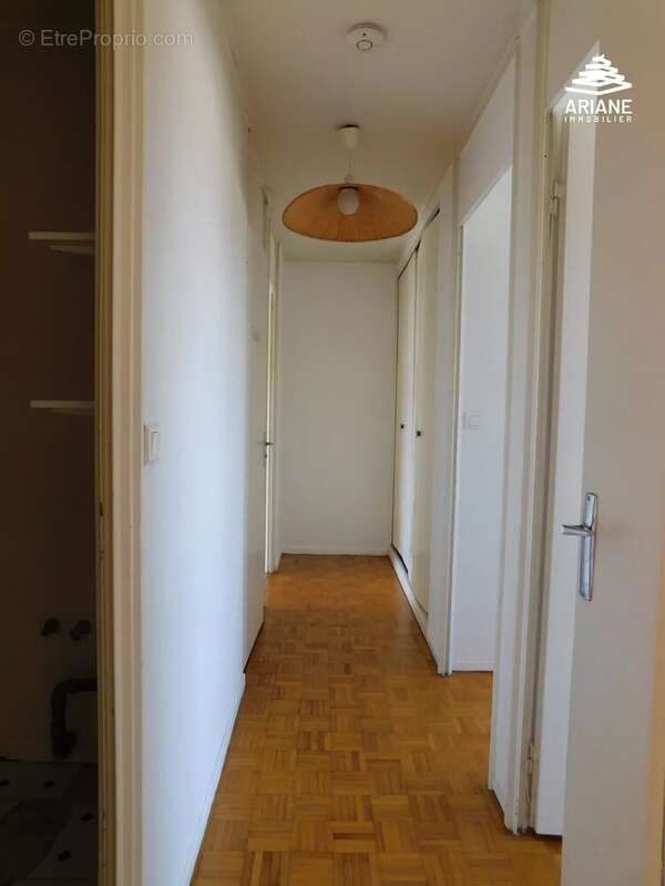 Appartement à OULLINS