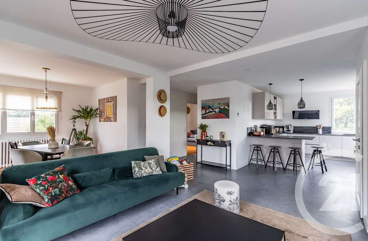 Maison à LOIRE-SUR-RHONE