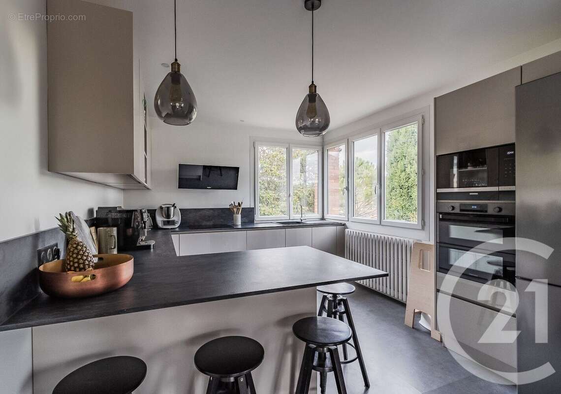 Maison à LOIRE-SUR-RHONE