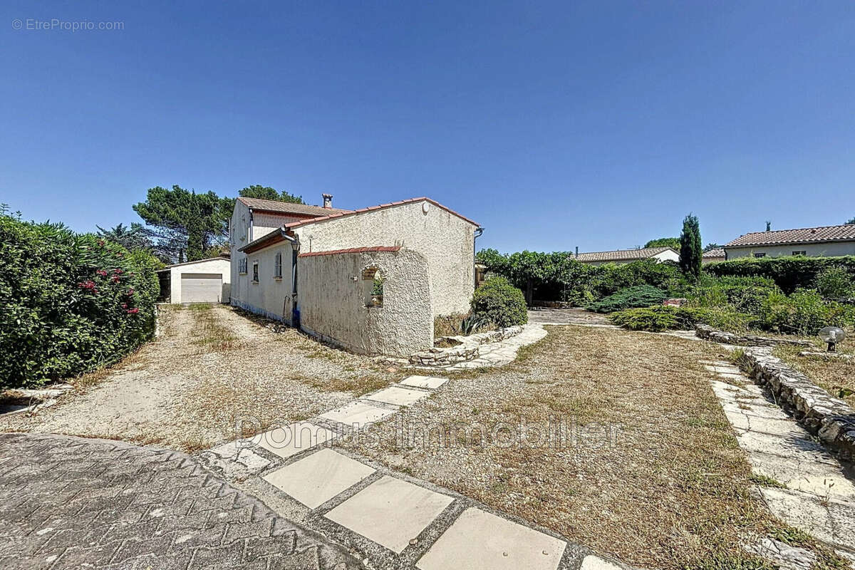 Maison à JONQUERETTES