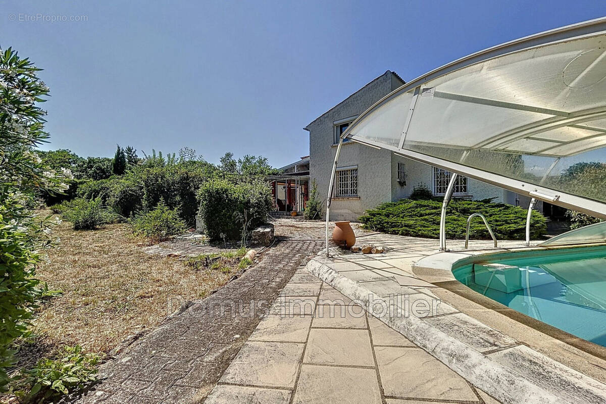 Maison à JONQUERETTES