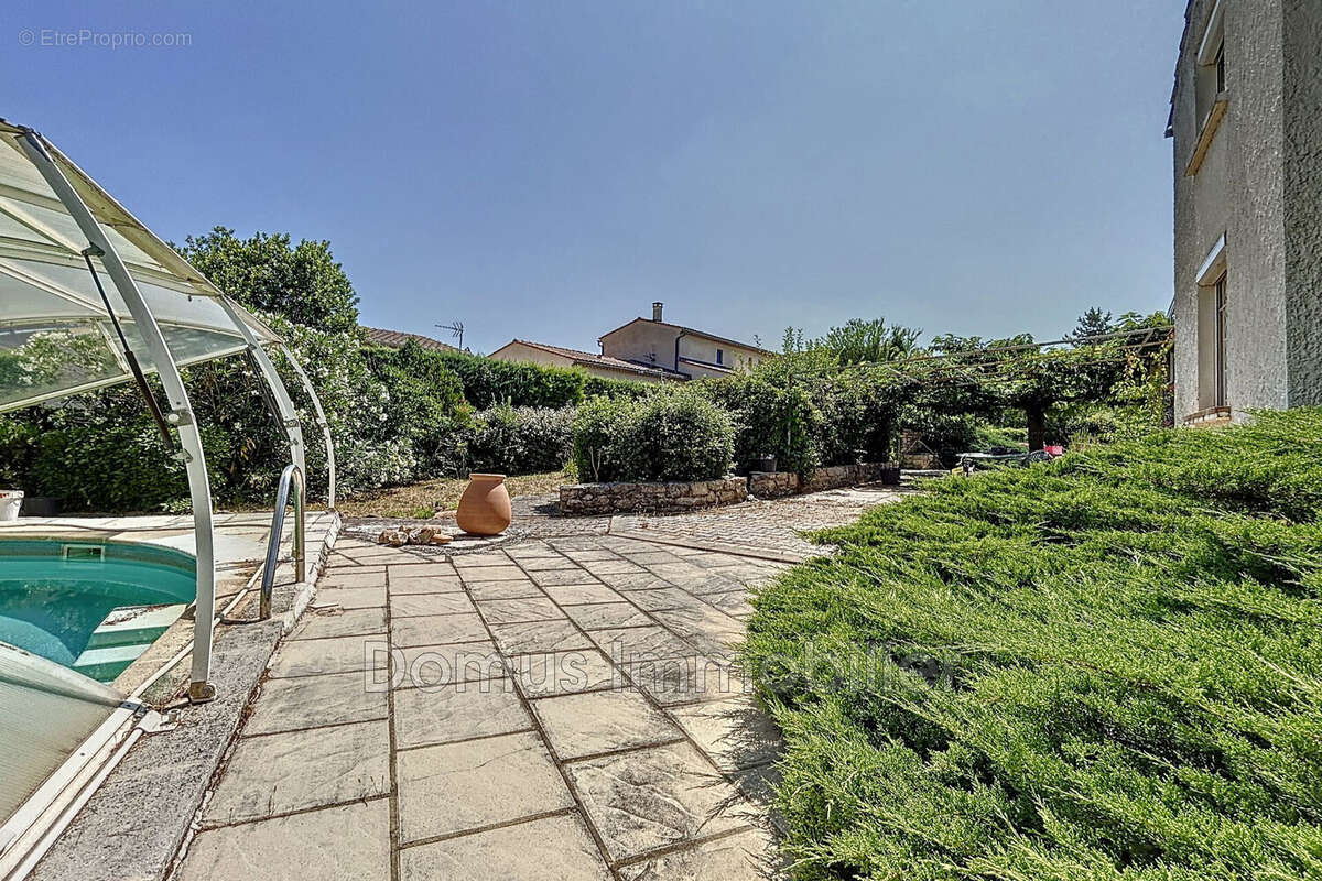 Maison à JONQUERETTES