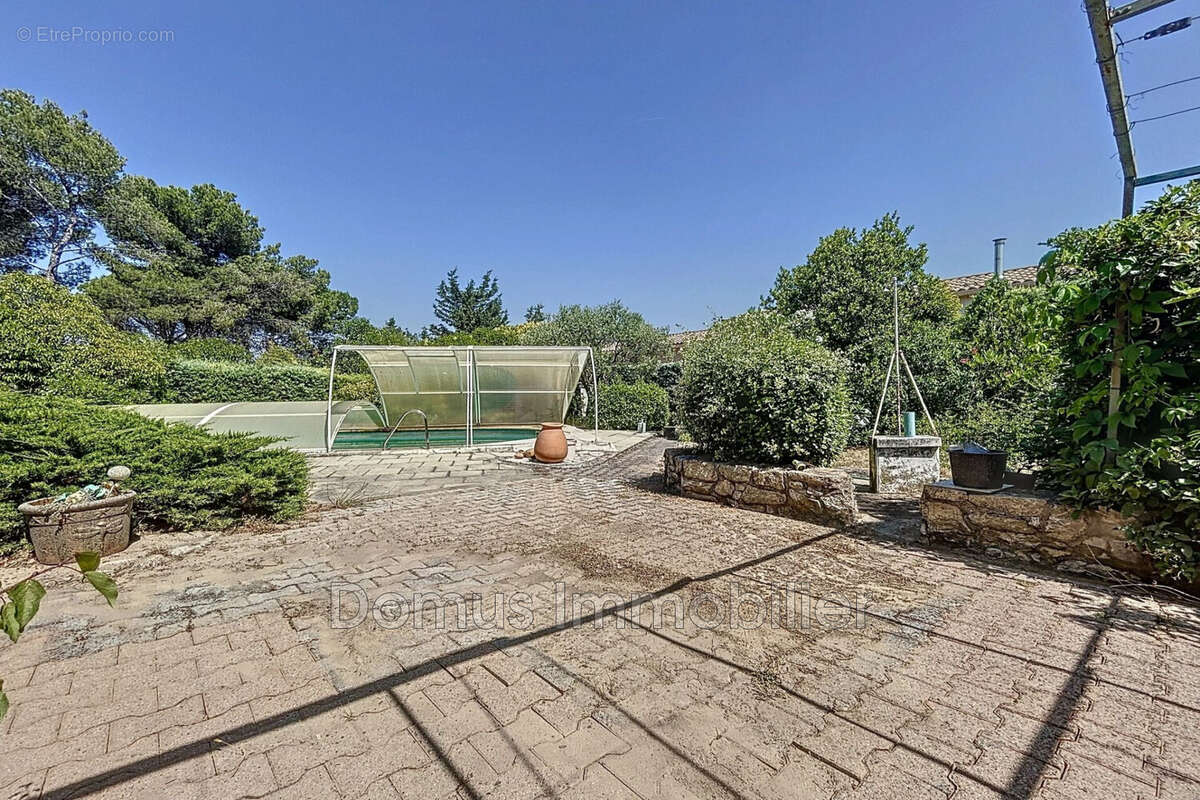 Maison à JONQUERETTES