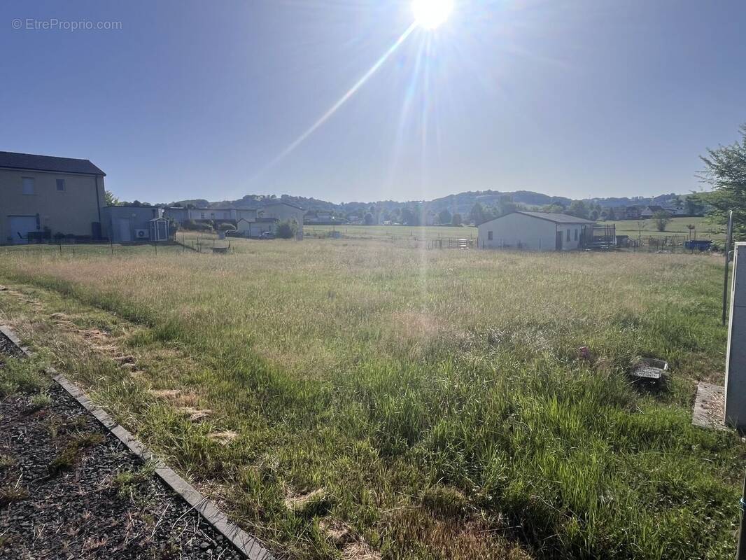 Terrain à NAUCELLES