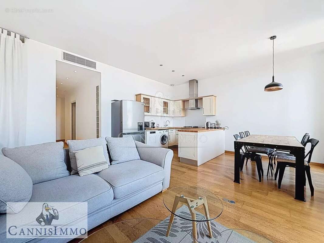 Appartement à CANNES