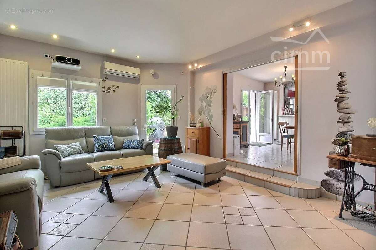 Maison à JOUE-LES-TOURS