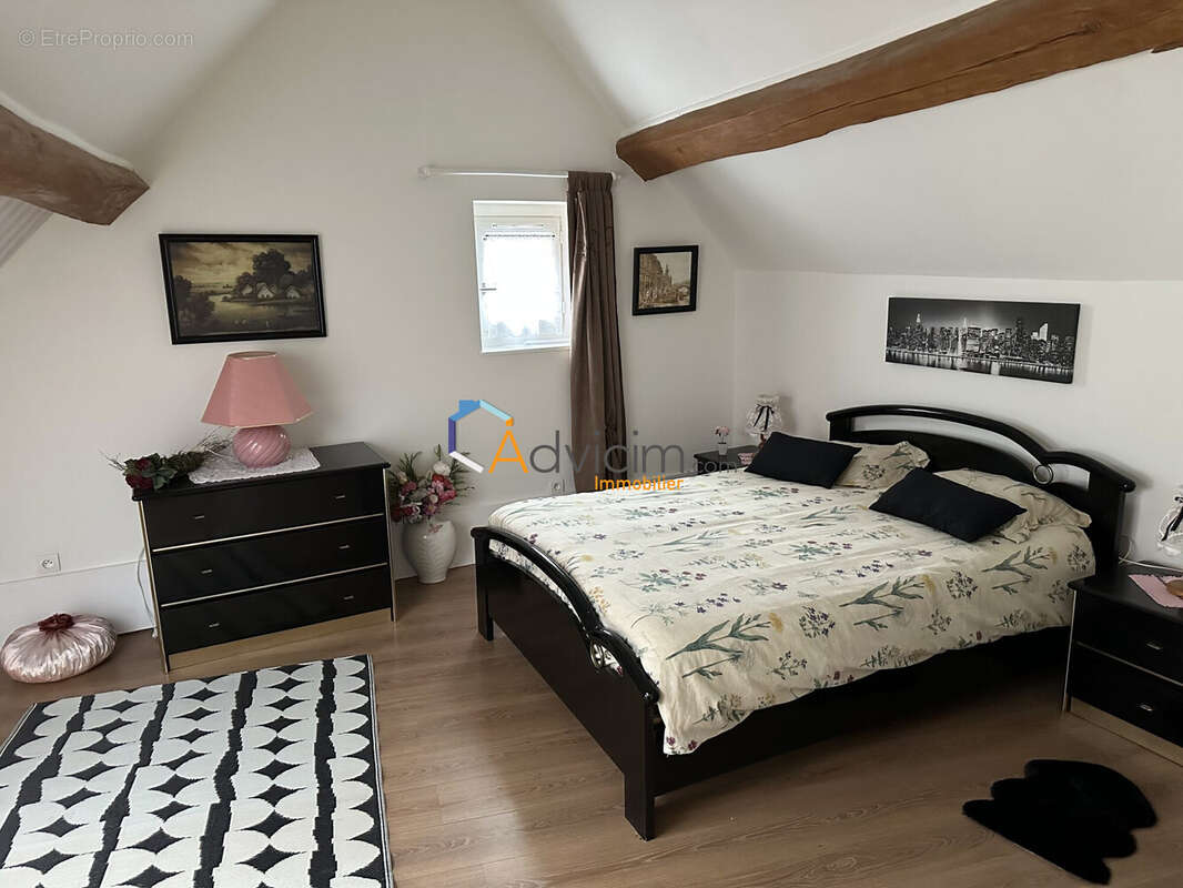 Maison à REMAUVILLE