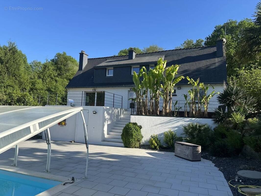 Maison à SAINT-JEAN-BREVELAY