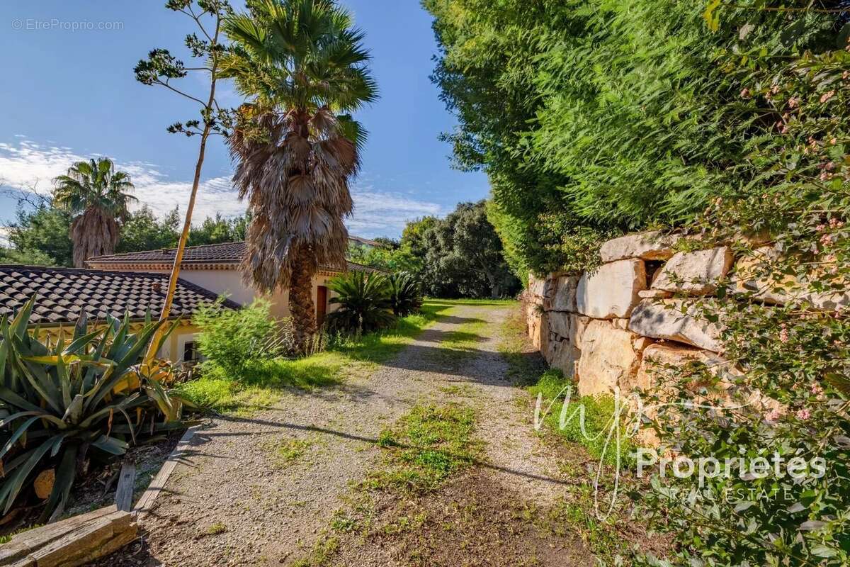 Maison à RAYOL-CANADEL-SUR-MER