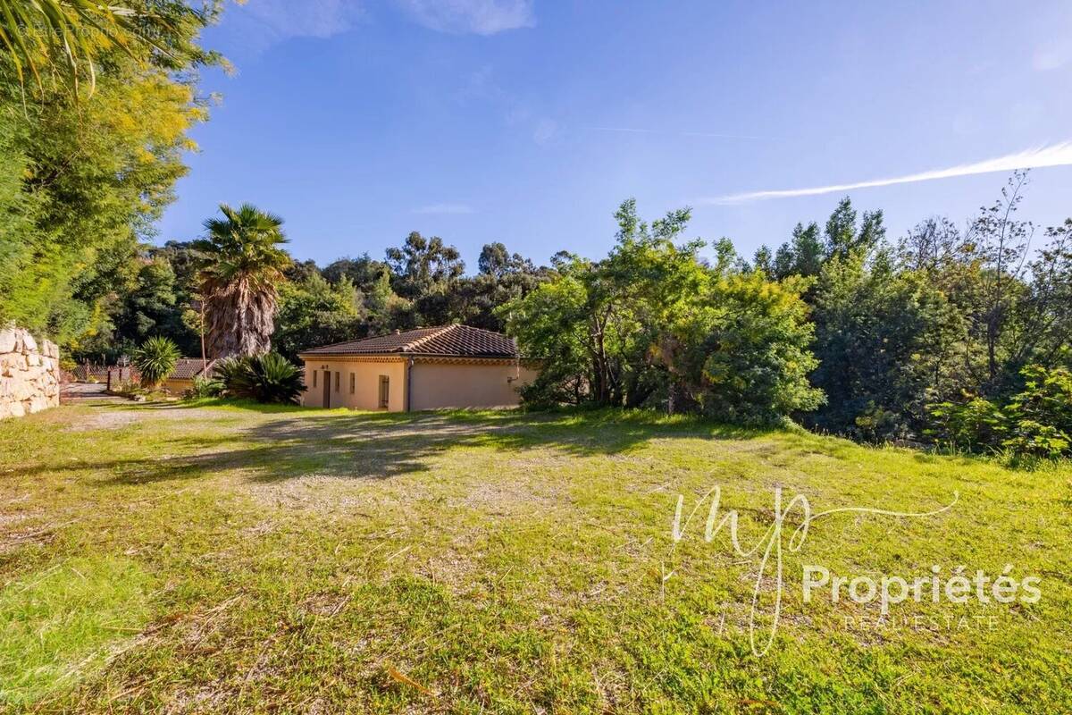 Maison à RAYOL-CANADEL-SUR-MER