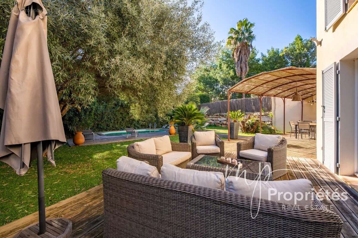 Maison à RAYOL-CANADEL-SUR-MER