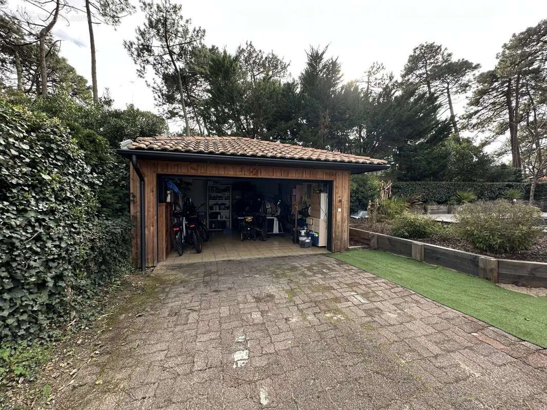 Maison à LE BOUSCAT