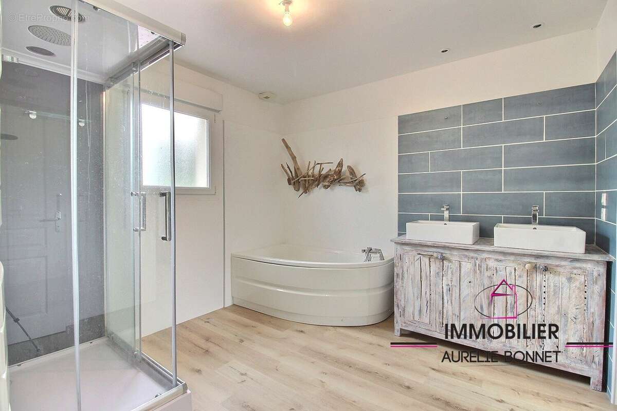 Maison à PONT-L'EVEQUE