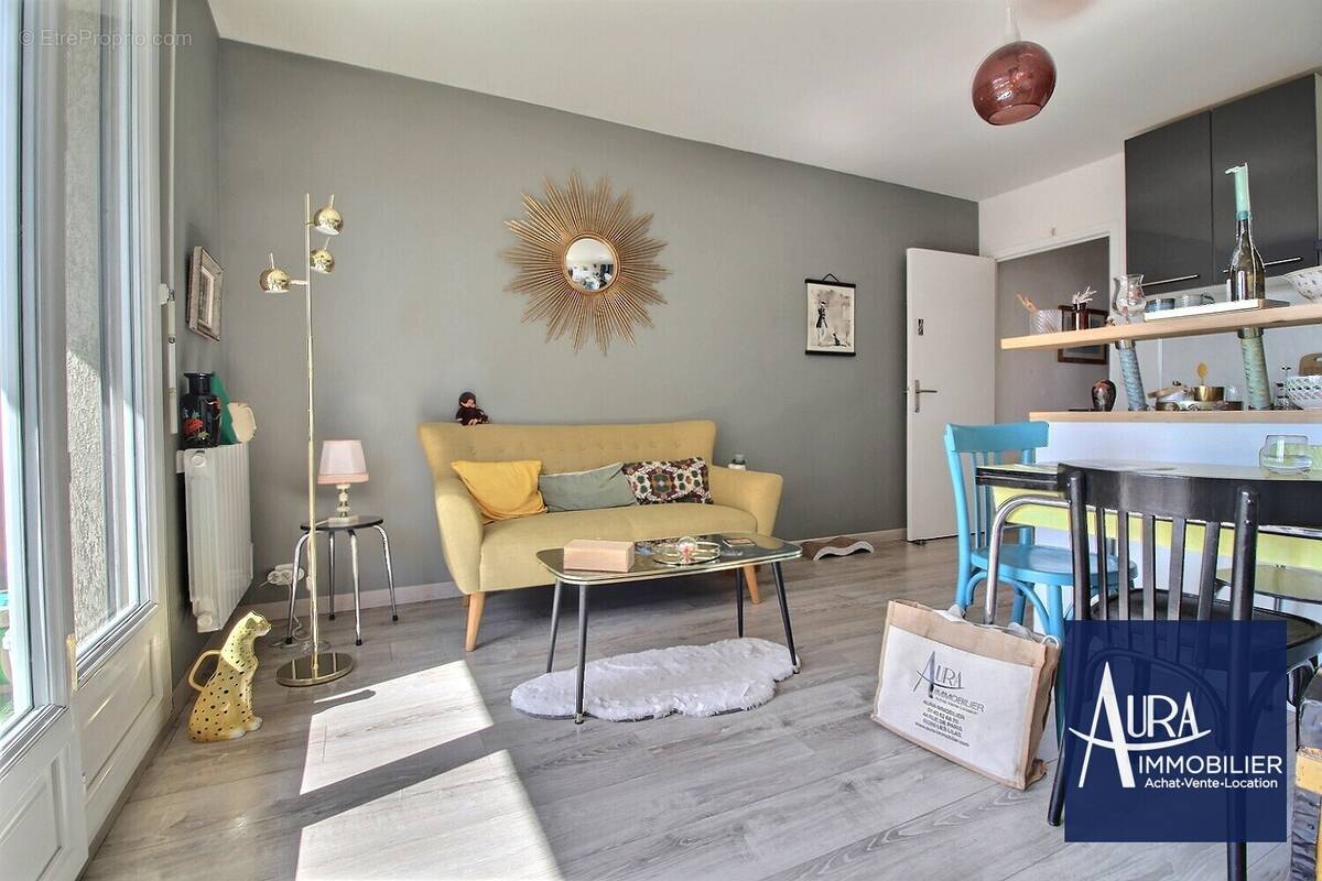 0_0005 - Appartement à BAGNOLET