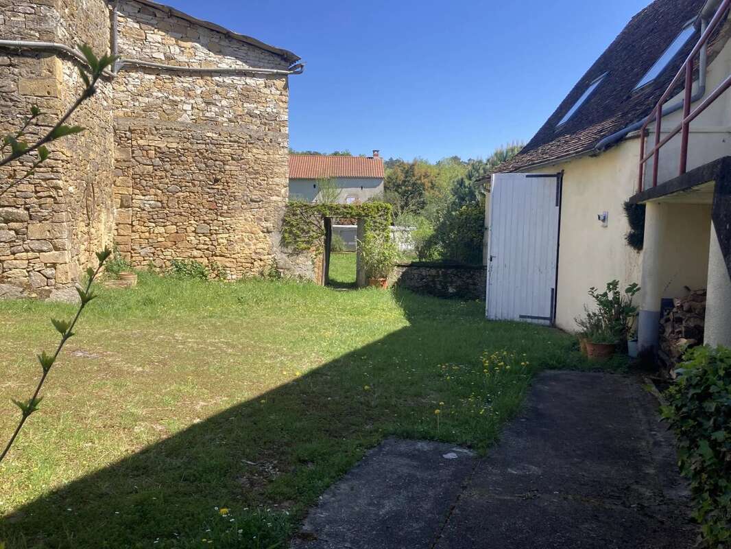 Maison à CORGNAC-SUR-L&#039;ISLE