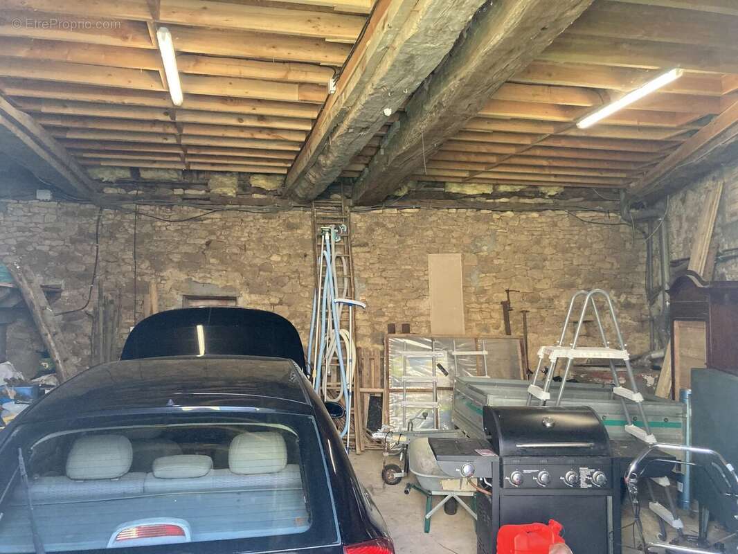 Maison à CORGNAC-SUR-L&#039;ISLE