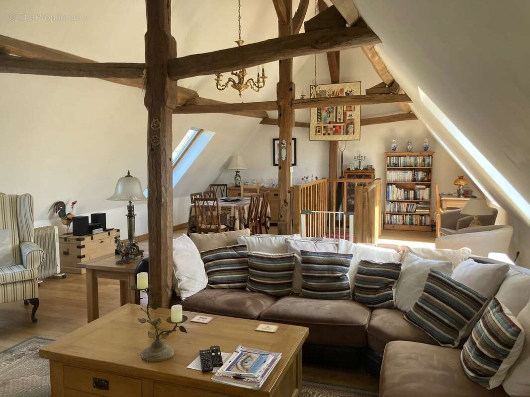 Maison à CORGNAC-SUR-L&#039;ISLE