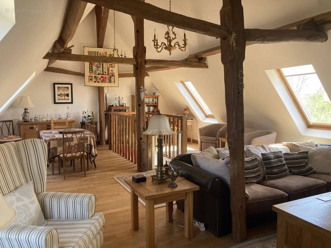 Maison à CORGNAC-SUR-L&#039;ISLE