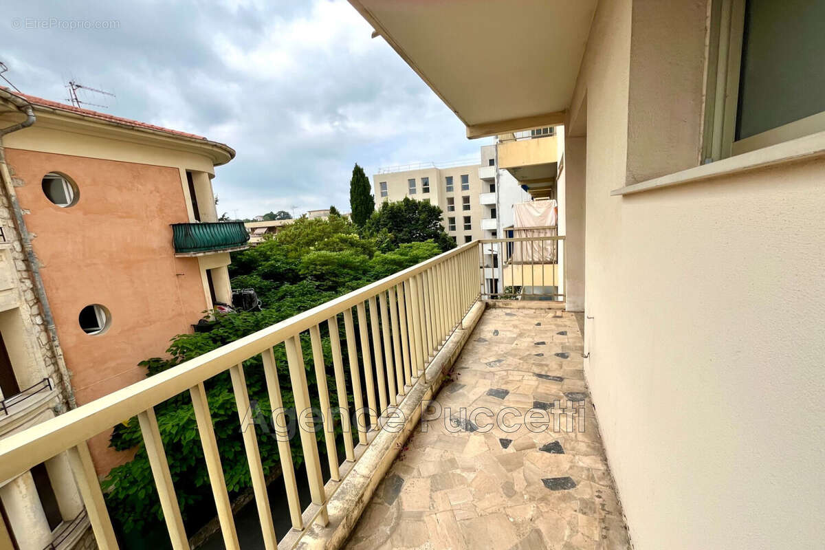 Appartement à VENCE