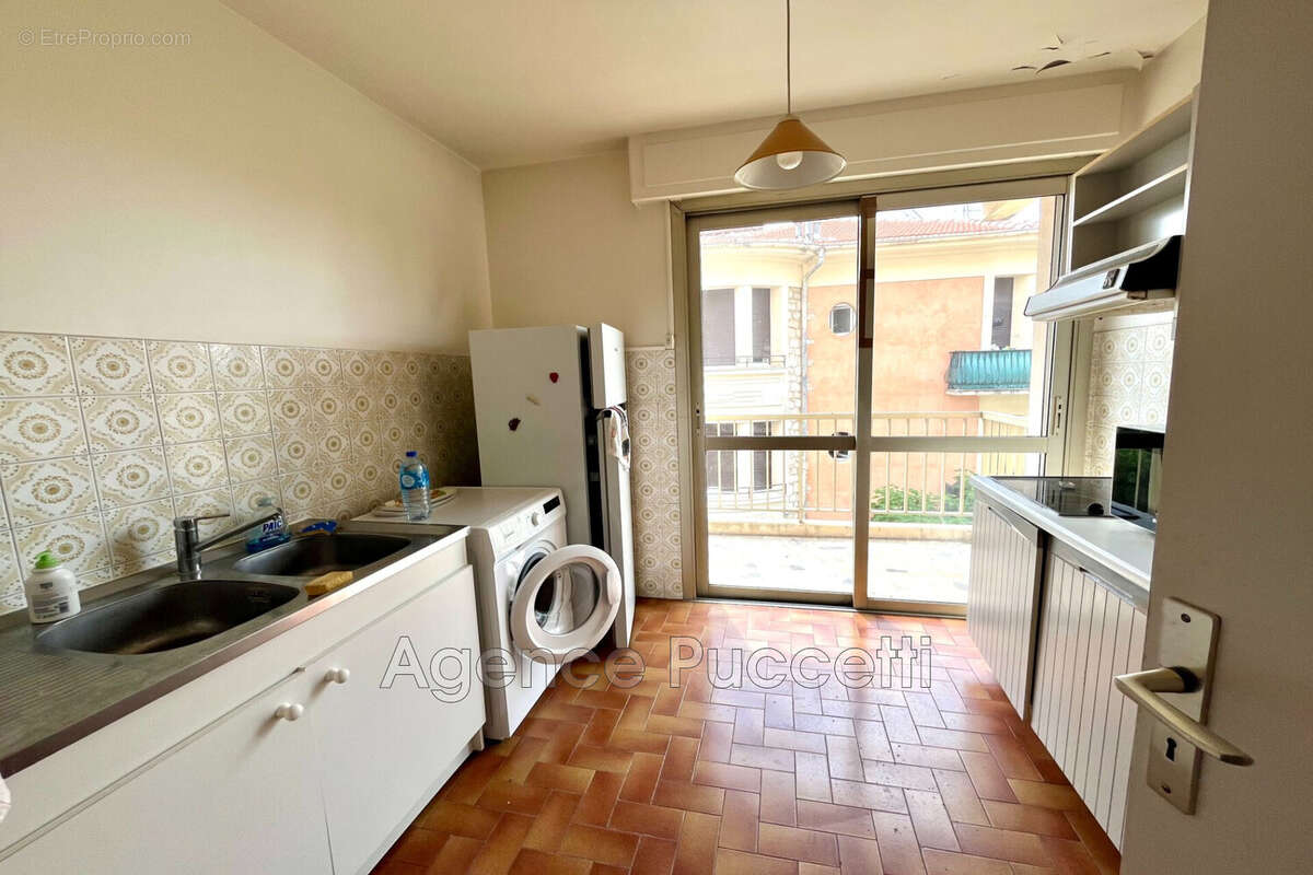 Appartement à VENCE