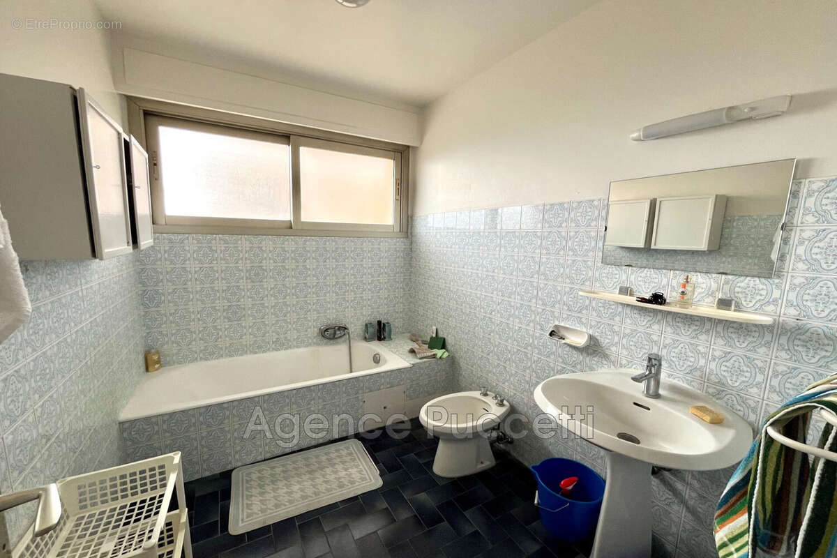 Appartement à VENCE