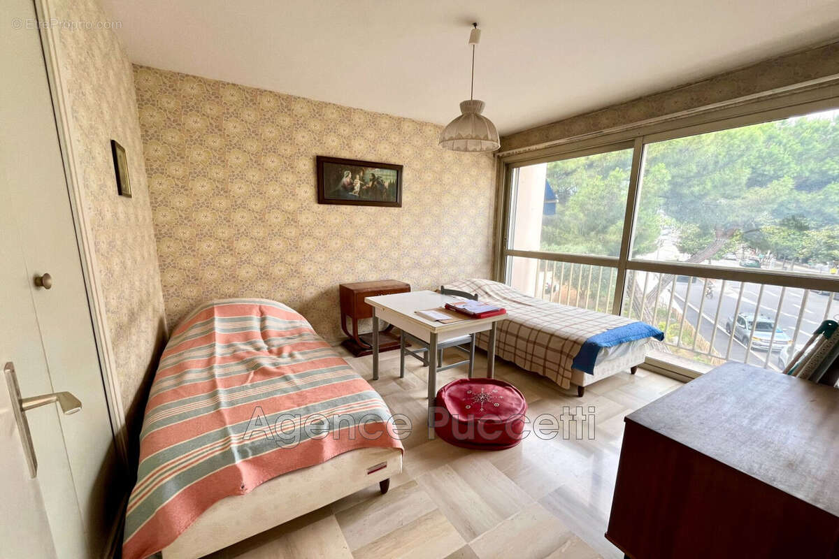 Appartement à VENCE