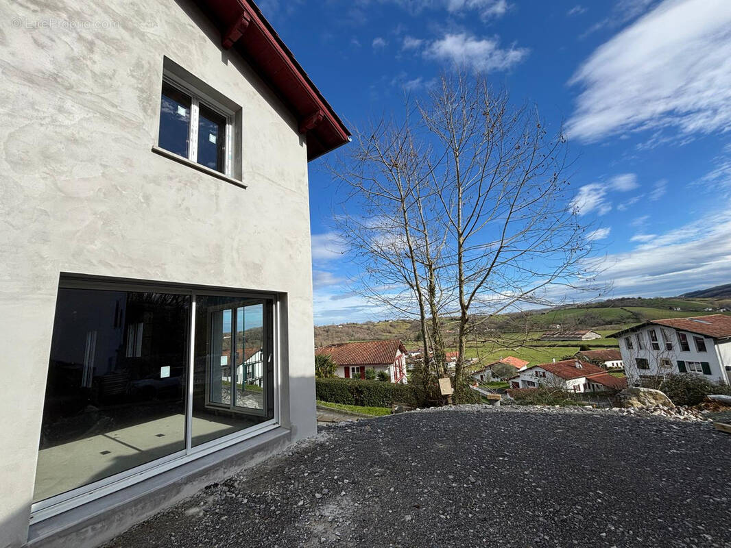 Maison à SAINT-PEE-SUR-NIVELLE