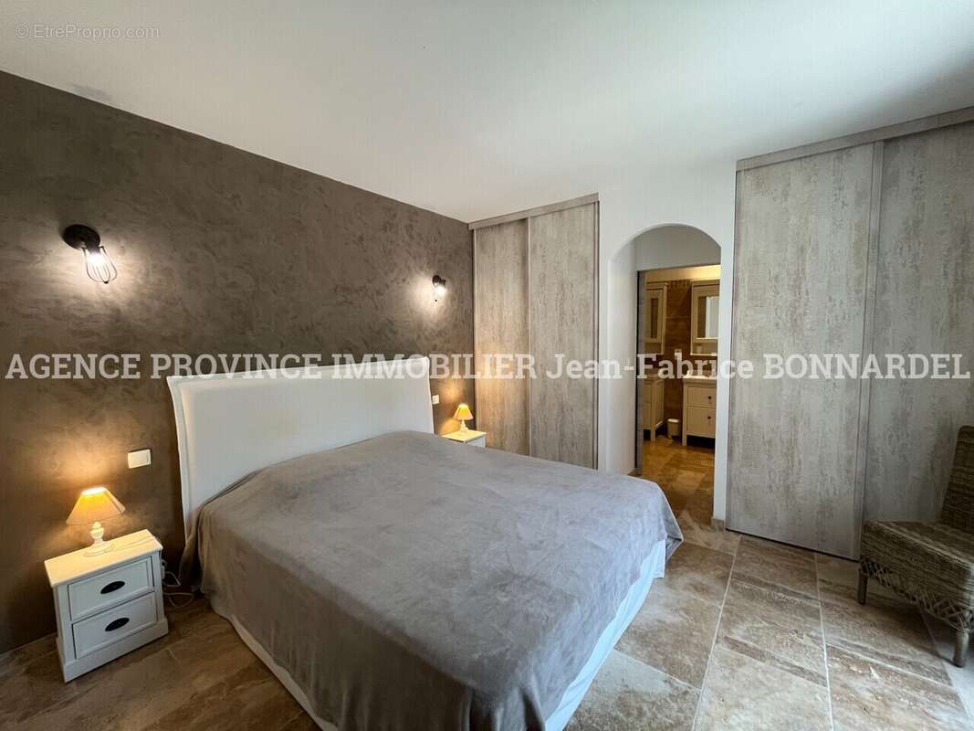 Maison à SUZE-LA-ROUSSE