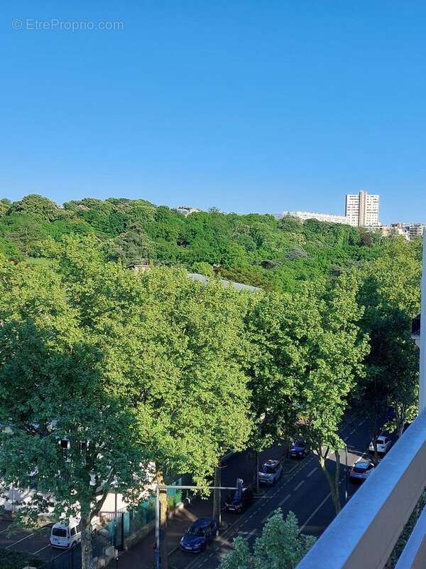 Appartement à ISSY-LES-MOULINEAUX