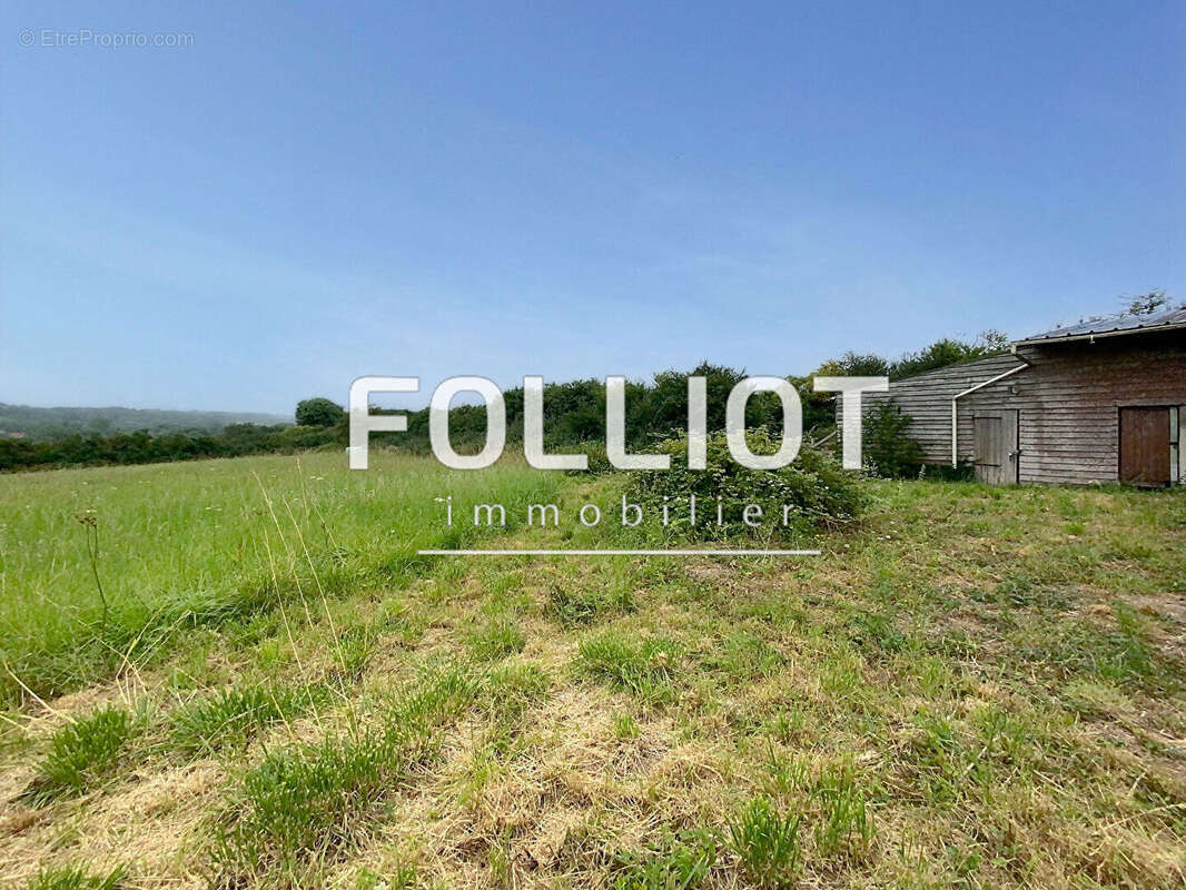 Terrain à BARNEVILLE-CARTERET