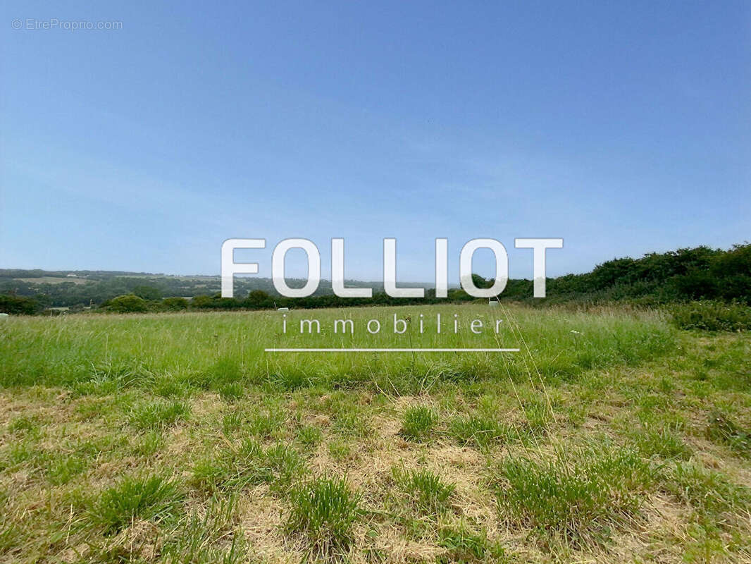 Terrain à BARNEVILLE-CARTERET