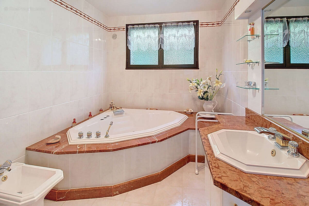 Maison à DRAGUIGNAN