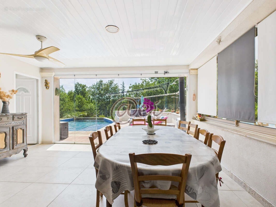 Maison à SAINT-MAXIMIN-LA-SAINTE-BAUME