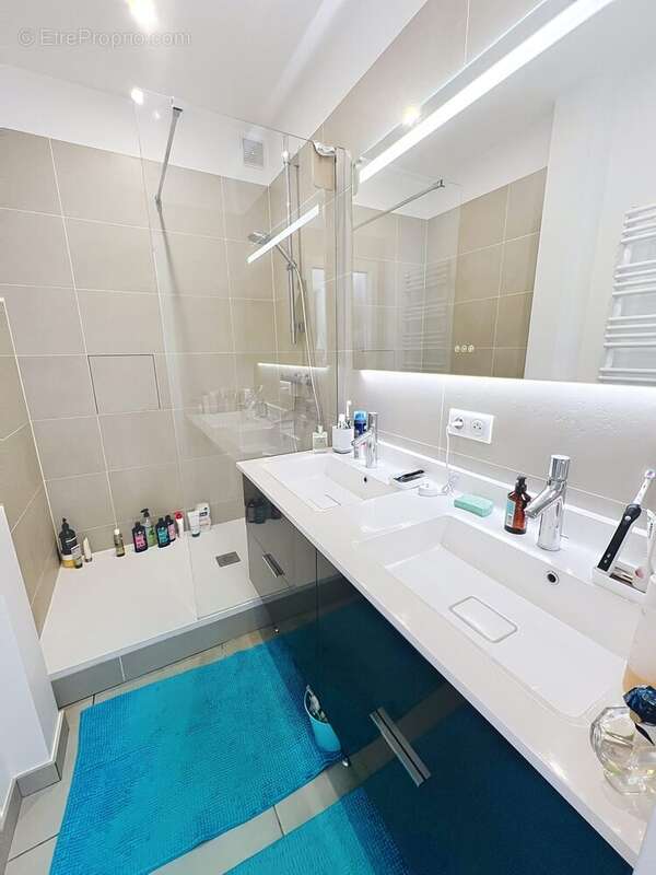 Appartement à GARCHES