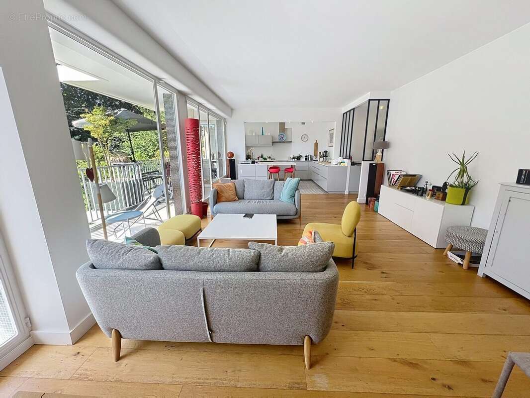 Appartement à GARCHES