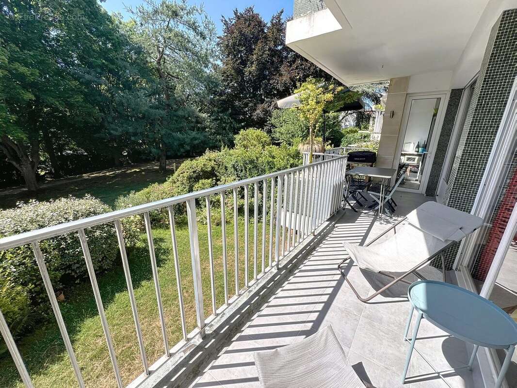 Appartement à GARCHES