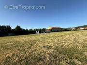 Terrain à MONTBRISON