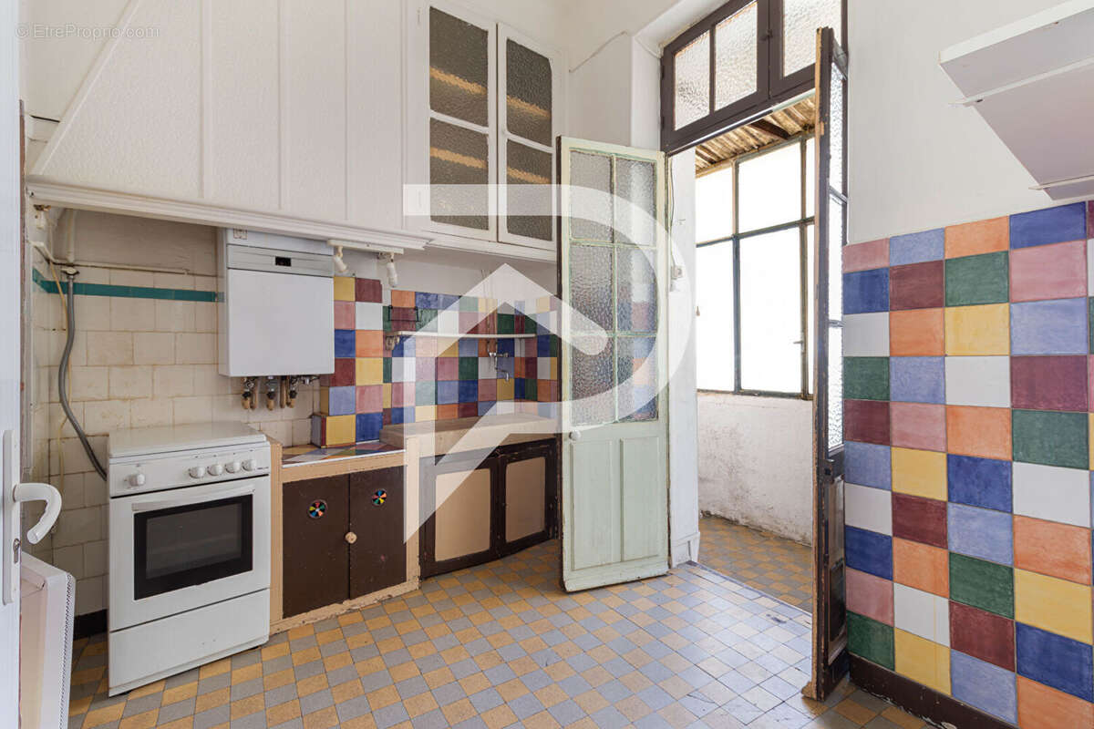 Appartement à MARSEILLE-2E