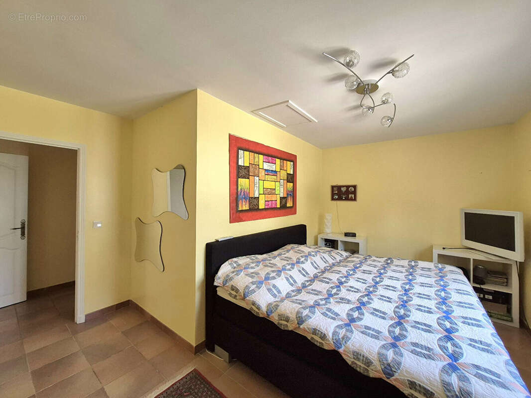 Maison à SAUSSET-LES-PINS