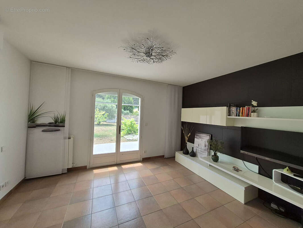 Maison à SAUSSET-LES-PINS