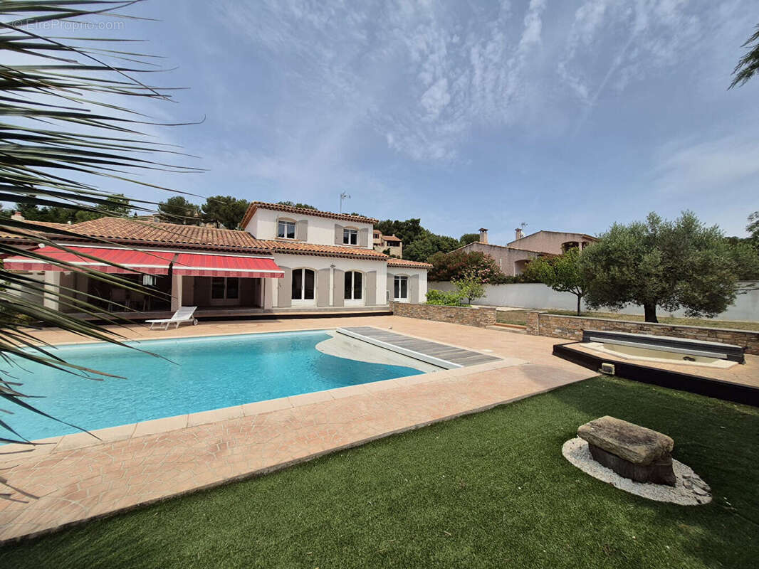 Maison à SAUSSET-LES-PINS