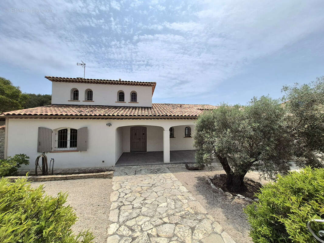 Maison à SAUSSET-LES-PINS