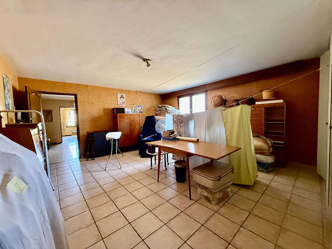 Maison à BAGNOLS-SUR-CEZE