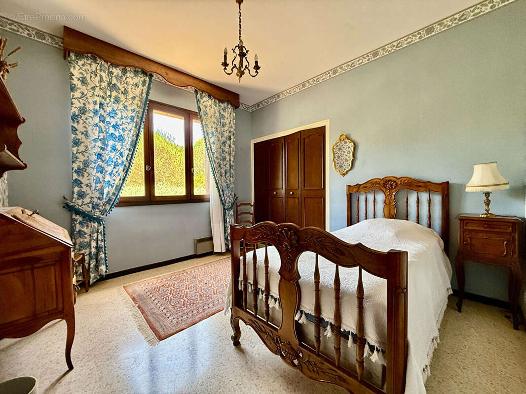 Maison à BAGNOLS-SUR-CEZE