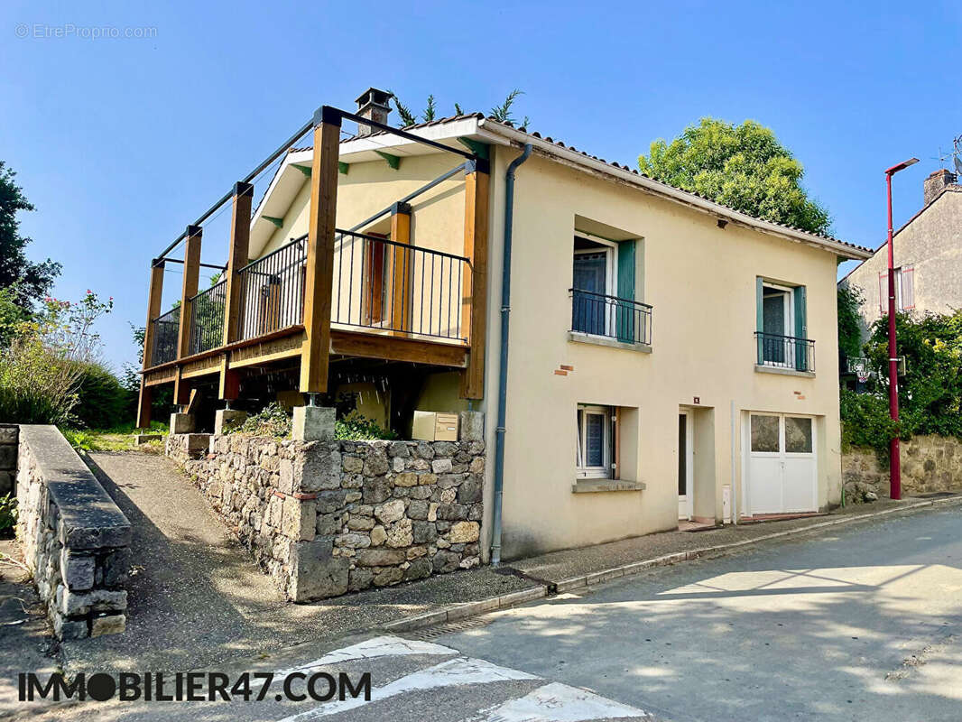 Maison à CLERMONT-DESSOUS