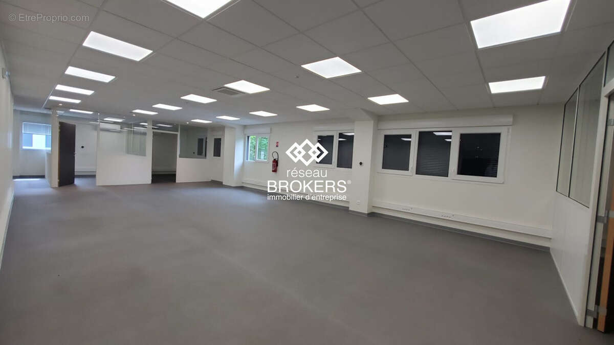 Commerce à ARCHAMPS